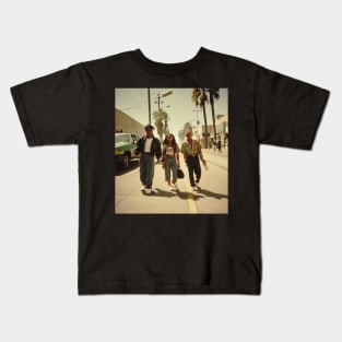 retro california street people Kids T-Shirt